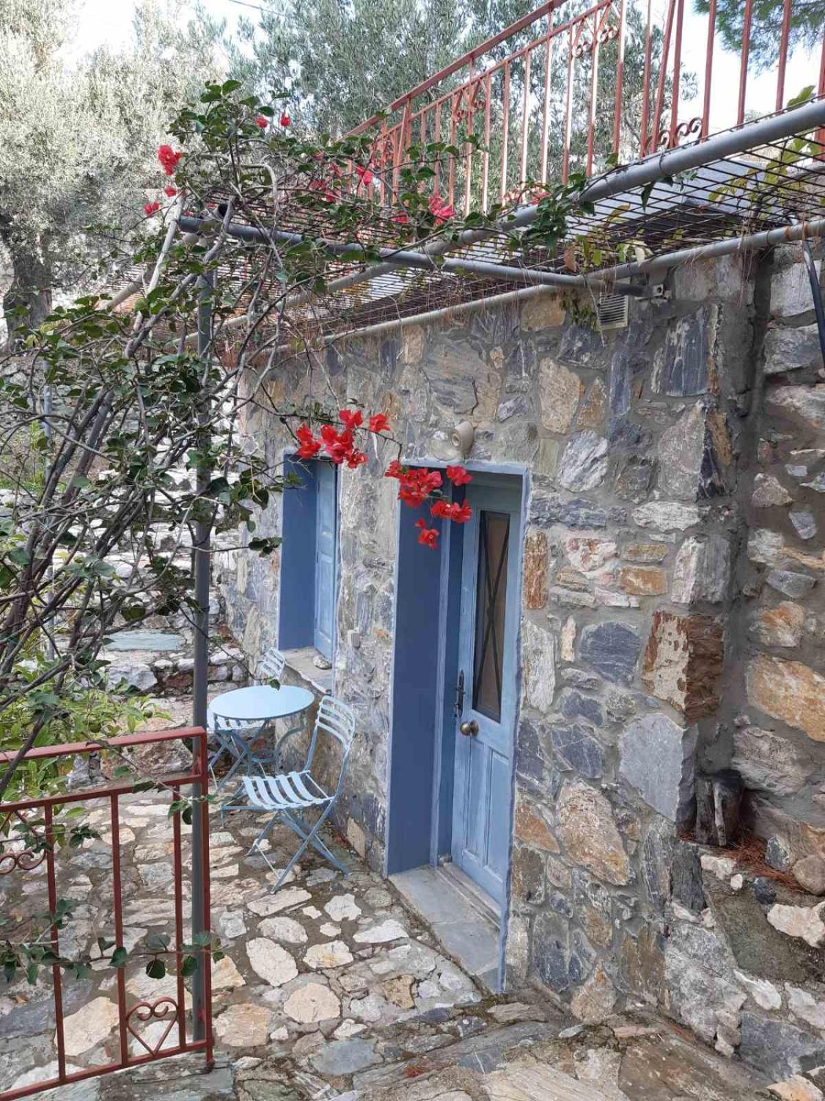 Δωμάτια Κόκκινος Πύργος Plomari Ngoại thất bức ảnh