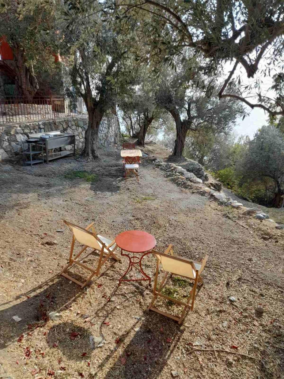 Δωμάτια Κόκκινος Πύργος Plomari Ngoại thất bức ảnh