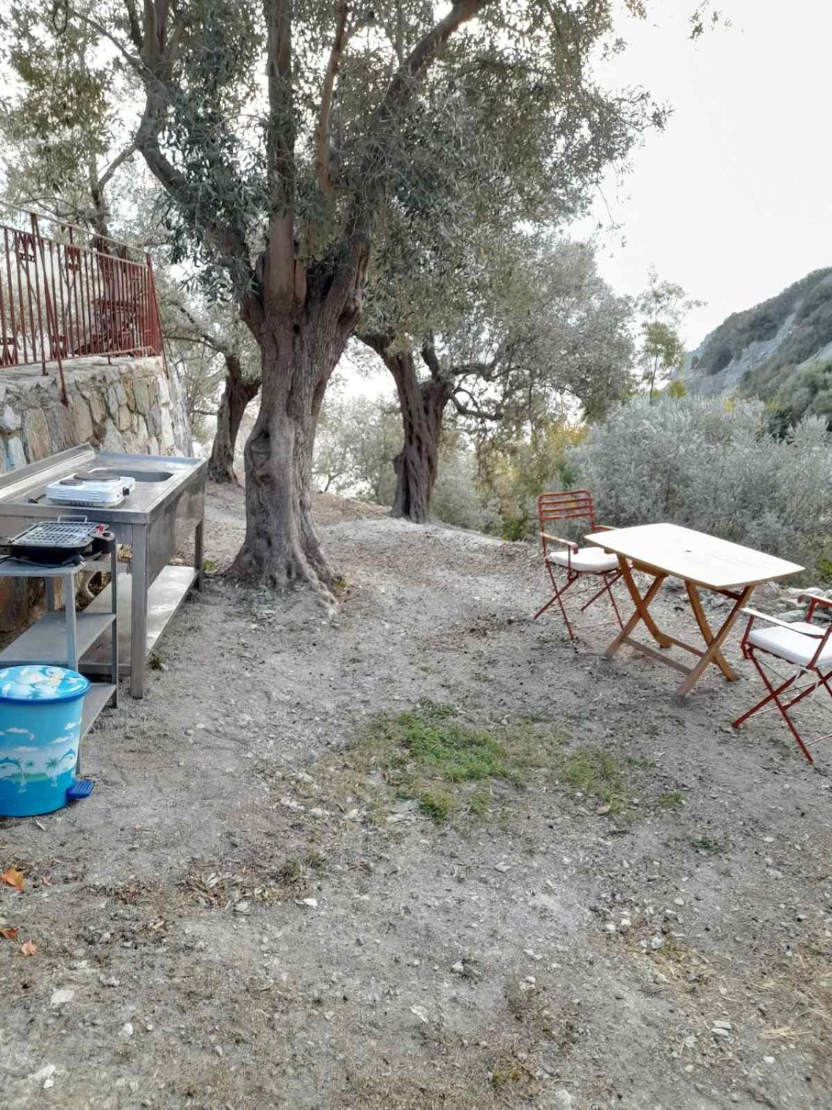 Δωμάτια Κόκκινος Πύργος Plomari Ngoại thất bức ảnh